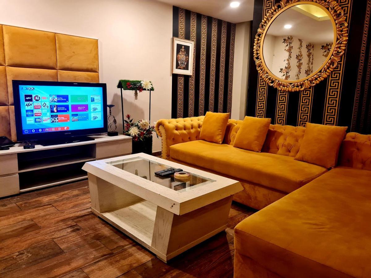 Royal Residencia Centaurus Lägenhet Islamabad Exteriör bild